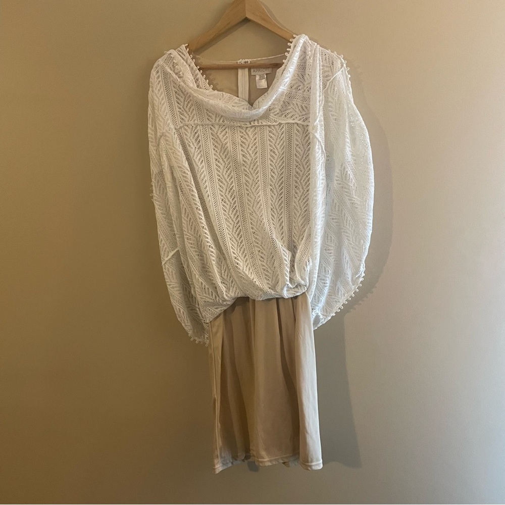 APRICOT Cream Lace Maxi Dress Flutter Sleeve V-Neck Ruffle Hem Lined Size 8 #482 - Picture 5 of 15